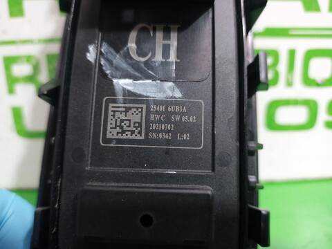 Foto 3ª: Botonera Elevalunas Nissan Qashqai 1.3 DIG-T 140CV [HR13DDT] (2013)