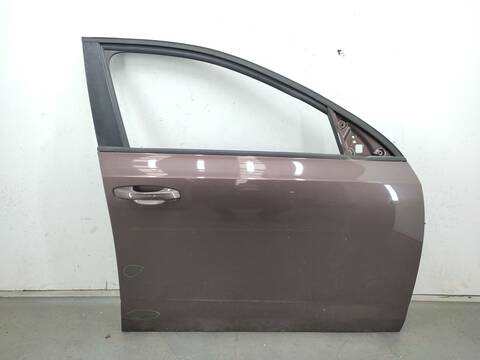 Foto 1ª: Puerta Delantera Derecha Skoda Octavia 1.6 TDI 105CV 77KW [CLHA] (2015)