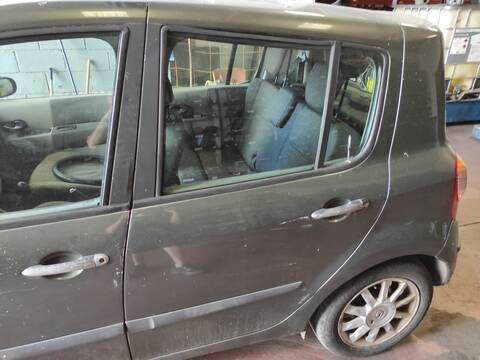 Puerta Trasera Izquierda Renault Modus K9K750