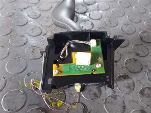 Foto 3ª: Mando Multifuncion Ford Focus 1.0 EDITION [1.0 LTR. - 92 KW ECOBOOST CAT] [M1DA]