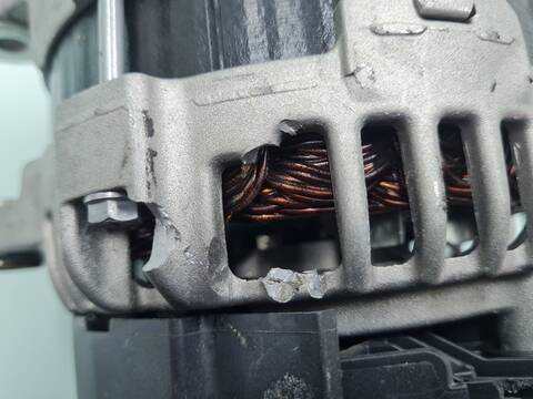 Foto 3ª: Alternador Mercedes Clase G 230 GLA 200 CDI 156.908) 136CV 100KW [651930] (2016)