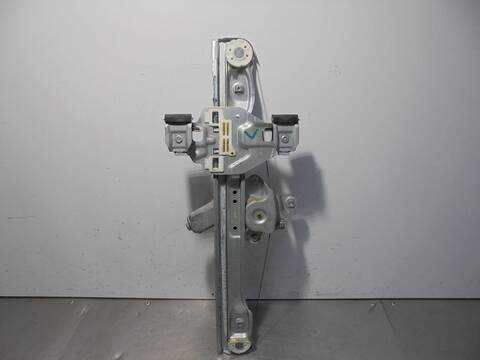 Foto 3ª: Elevalunas Manual Trasero Derecho Chevrolet Orlando 2.0 DIESEL CAT 163CV 120KW [Z20D1] (2012)
