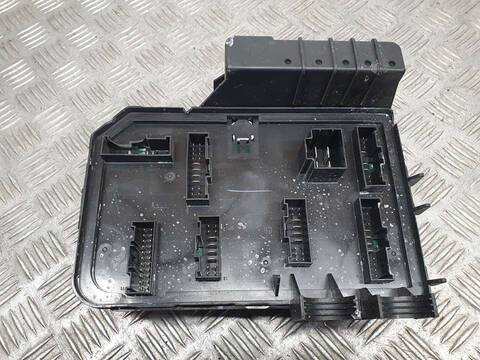 Foto 2ª: Caja Reles Fusibles Maxus E Deliver 9 L2 H1 AUT. 204CV 150KW ELECTRIC DRIVE [TZ220XS001] (2022)