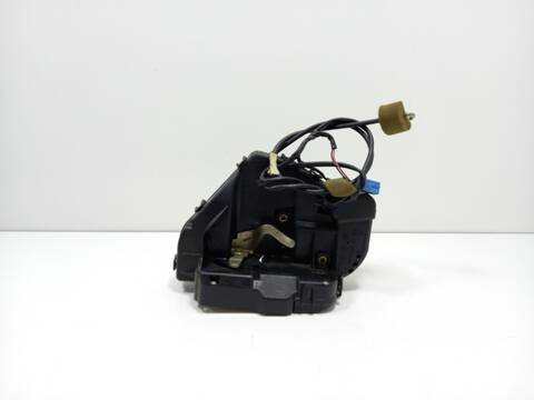 Foto 1ª: Cerradura Puerta Trasera Derecha Mercedes Clase C 160 611962 FAMILIAR (2004)