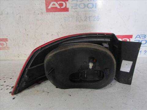 Foto 2ª: Piloto Trasero Derecho Renault Laguna 1.9 DCI BG1V) 130CV 96KW [D/ F9Q 17] (2006)