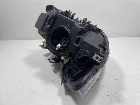Foto 2ª: Faro Izquierdo Bmw X1 2.0 D E84) 177CV 130KW N47D20C (2014)