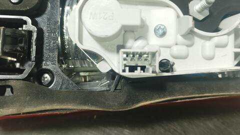 Foto 3ª: Piloto Portón Izquierdo Alfa Romeo Giulietta PROGRESSION 120CV 88KW [940C1000] (2017)