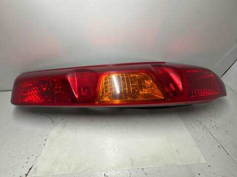 Piloto Trasero Derecho Nissan X-Trail M9R/110 T31)