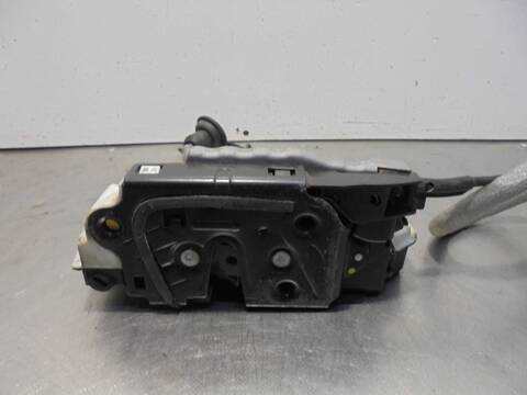 Foto 4ª: Cerradura Puerta Delantera Derecha Volkswagen Polo ADVANCE 75CV 55KW [CAY] (2010)