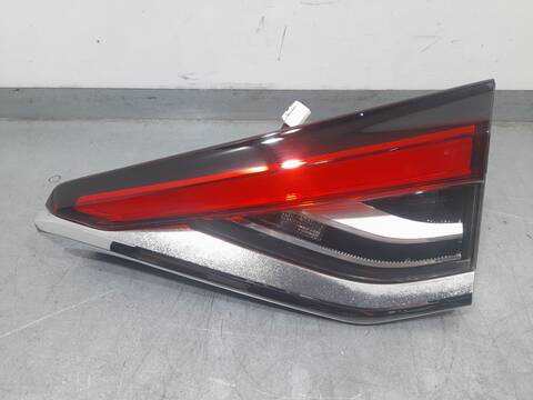 Foto 1ª: Piloto Trasero Derecho Toyota Corolla HYBRID ACTIVE 98CV 72KW [2ZR] (2019)