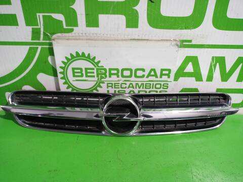Foto 3ª: Rejilla Delantera Opel Vectra GTS BERLINA 125CV 92KW [Y22DTR] (2003)