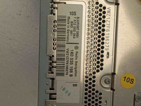 Foto 2ª: Sistema GPS Volkswagen Passat HIGHLINE 140CV 103KW [BKP] (2006)