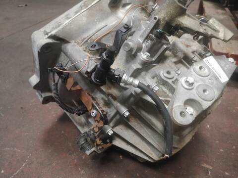 Foto 2ª: Caja Cambios Opel Zafira Z19DT (2005)