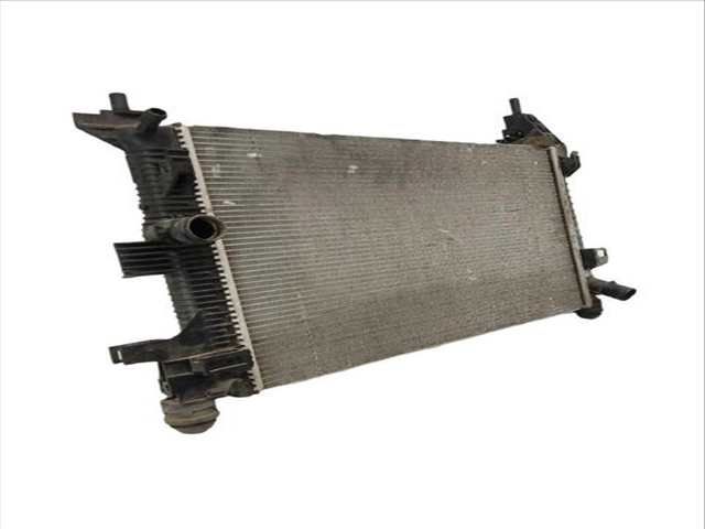 Foto 3ª: Radiador Motor Ford Focus 1.6 TDCI ECONETIC (2010)