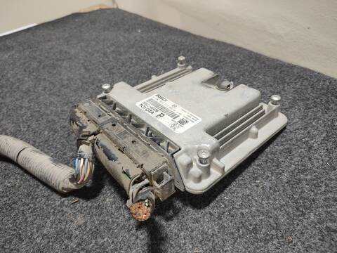 Foto 3ª: Centralita Motor ECU Toyota Yaris VERSION INDEFINIDA (2005)