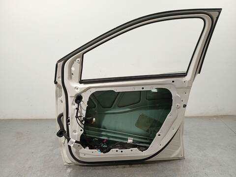 Foto 4ª: Puerta Delantera Derecha Mercedes Clase B 150 B 200 D 247.012) 150CV 110KW [654920] (2021)