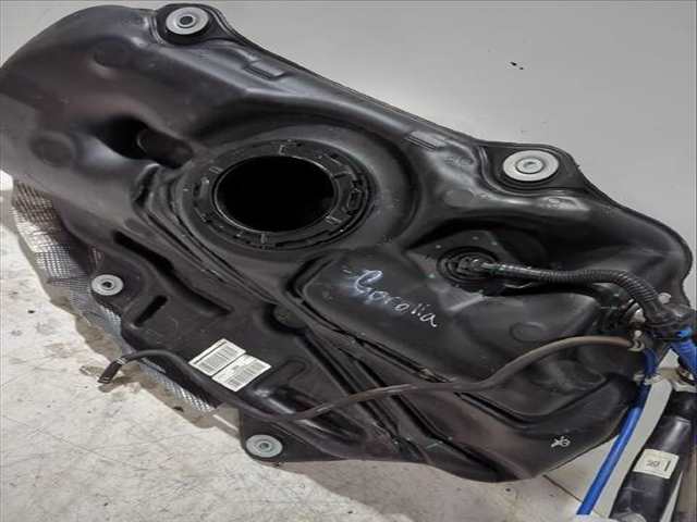 Foto 3ª: Deposito de Combustible Toyota Corolla 1.8 HYBRID ZWE211) 122CV [2ZR-FXE] (2019)