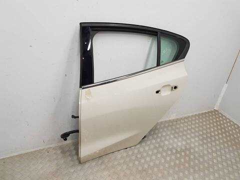 Foto 3ª: Puerta Trasera Izquierda Ford Focus ACTIVE STYLE