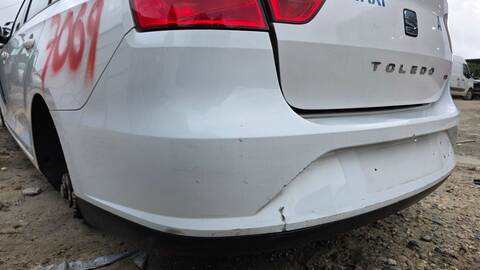 Foto 3ª: Paragolpes Trasero Seat Toledo ERENCE 116CV 85KW (2017)