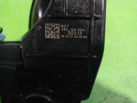 Foto 3ª: Tubo de Escape Volkswagen T-Roc BASIS 110CV [DLAA] (2021)