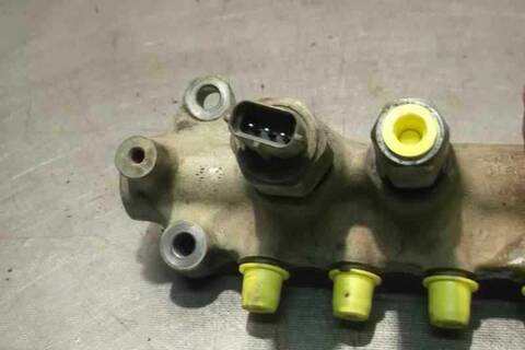 Foto 3ª: Rampa Inyectora Isuzu D Max 3.0 TD [4JJ1-E4C] (2007)