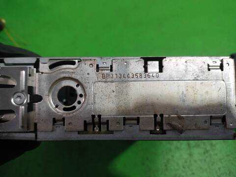 Foto 2ª: Sistema Audio Radio CD Citroen C4 1.6 16V HDI BERLINA 90CV 66KW [9HXDV6ATED4] (2005)
