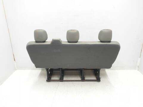 Foto 3ª: Asientos Tercera Fila Nissan Primastar AVANTOUR L1H1 27 T - 8-SITZER (2003)
