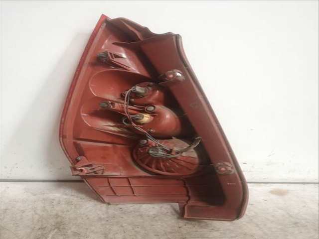 Foto 2ª: Piloto Trasero Derecho Mazda 5 RF BERLINA (2007)