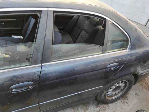 Foto 1ª: Puerta Trasera Izquierda Bmw Serie 5 518 256D1 BERLINA (2002)