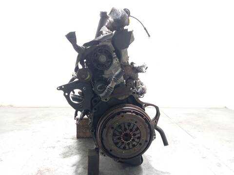 Foto 3ª: Despiece Motor Volkswagen Transporter 2.5 TDI 88CV 65KW [AJT] (2001)