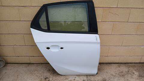 Puerta Trasera Izquierda Opel Corsa GS 101CV 74KW