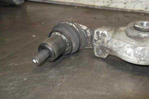 Foto 4ª: Brazo Suspension Delantero Izquierdo Volkswagen Passat V6 TDI COMFORTLINE FAMILY 4MOTION BERLINA 180CV 132KW [BAU] (2003)