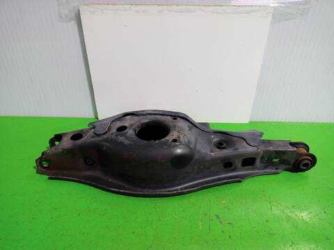 Brazo Suspension Trasero Derecho Toyota Auris HYBRID FEEL EDITION 136CV