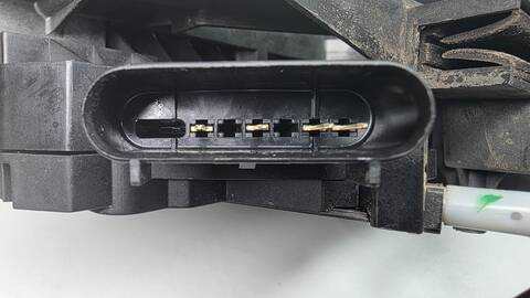 Foto 3ª: Cerradura Puerta Trasera Derecha Ford C Max TREND 120CV 88KW (2017)