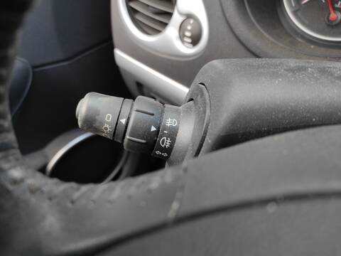 Foto 2ª: Mando Multifuncion Renault Clio K9K766 (2005)