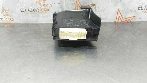 Foto 2ª: Antena Mercedes Clase A 140 A 200 177.087) 163CV 120KW (2018)