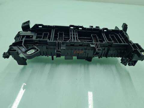 Caja Reles Fusibles Mercedes Clase C 160 CLA 200 CDI 117.308) 136CV 100KW