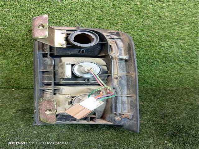 Foto 3ª: Piloto Trasero Izquierdo Nissan Patrol 3.0 D GR Y61 3P [ZD30] (2002)