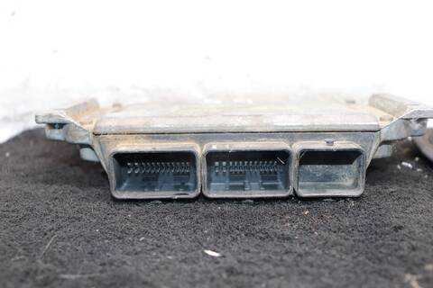 Foto 2ª: Centralita Motor ECU Citroen Saxo 1.5 D X (1996)