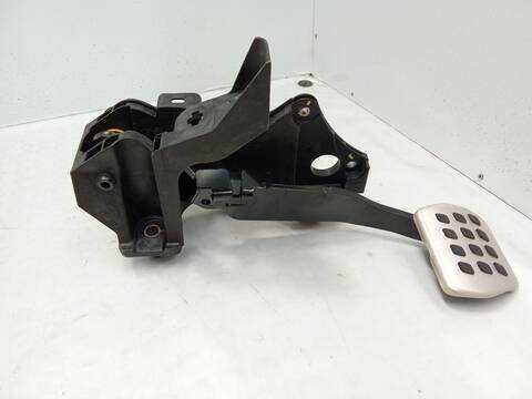 Foto 3ª: Pedal Freno Renault Arkana 1.3 TCE 140 LDN0) 140CV 103KW [H5H 490] (2021)