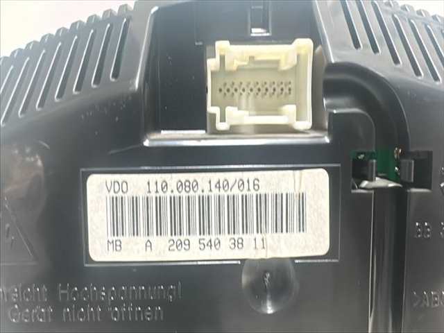 Foto 2ª: Cuadro de Instrumentos Mercedes Clase CLK 230 3.2 [M112955] (2003)