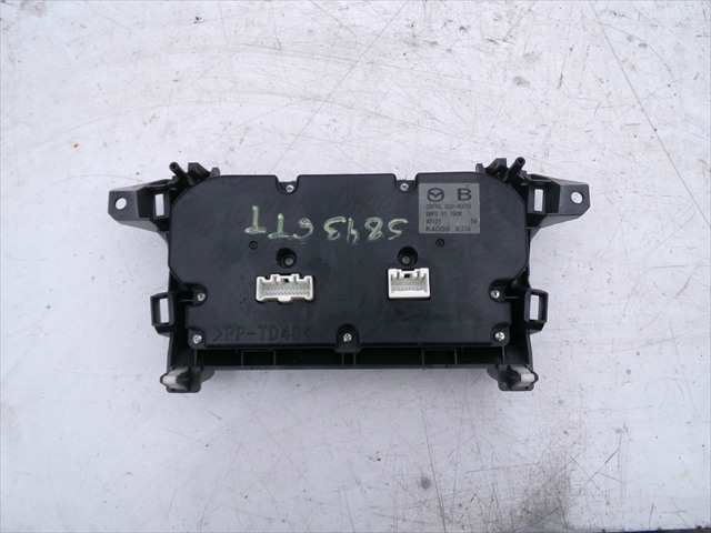 Foto 2ª: Mando Calefacción A. A. Mazda 3 1.6 D 2009-2013 [Y6] (2010)