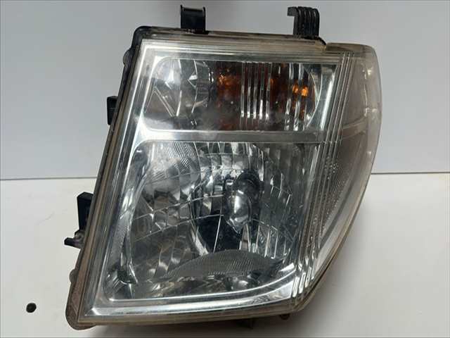Faro Izquierdo Nissan Navara 2.5 DCI