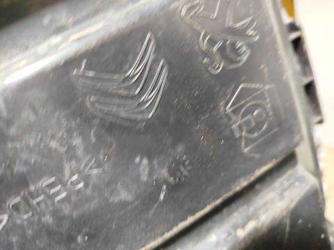 Foto 3ª: Deposito AdBlue Peugeot 308 VERSION INDEFINIDA (2020)