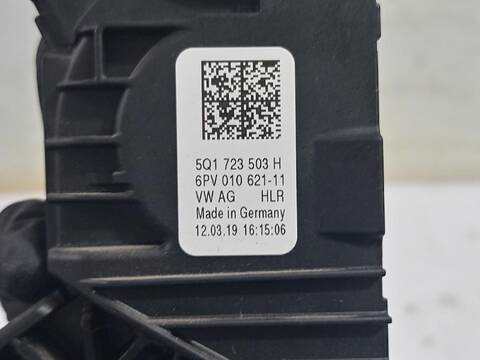 Foto 2ª: Pedal Acelerador Volkswagen Golf COMFORTLINE BLUEMOTION AUT. 150CV (2013)