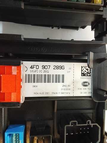 Foto 2ª: Caja Reles Fusibles Audi A6 2.4 GASOLINA [G/BDW] (2006)