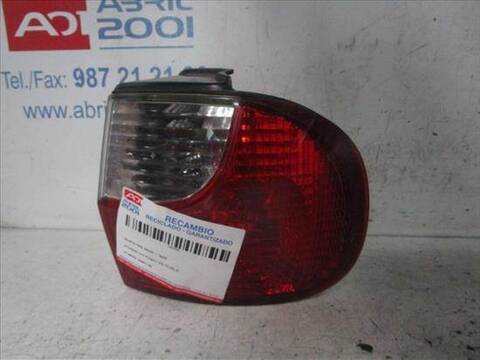 Foto 1ª: Piloto Trasero Derecho Hyundai H1 2.5 TD 99CV 73KW FURGON [D4BH] (2003)