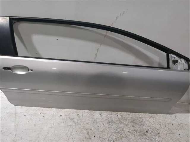 Foto 2ª: Puerta Delantera Derecha Volkswagen Polo 1.9 SDI 64CV [ASY] (2001)