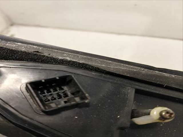 Foto 2ª: Retrovisor Derecho Kia Carnival 2.5 V6 EX 150CV (2001)