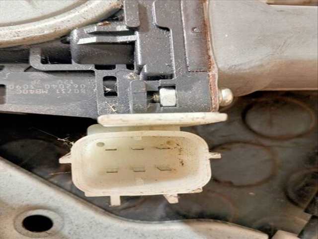 Foto 2ª: Elevalunas Eléctrico Delantero Izquierdo Nissan Cabstar CABINA DOBLE 120CV (1992)